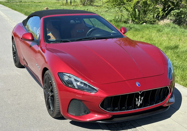 Maserati GranCabrio cena 330000 przebieg: 25600, rok produkcji 2018 z Warszawa małe 211
